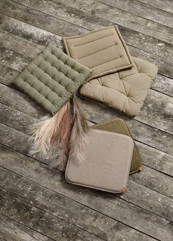 Almohadón de asiento LOMME 38x38x2 gris en Gris - Textiles, Uruguay | JYSK, vista 3