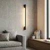 Aplique de Pared Linear Gloss en Negro - Iluminación, Uruguay | La Perla, vista 2 de 4
