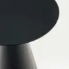 Mesa auxiliar Wilshire de cristal templado y metal con acabado pintado negro mate Ø 50 cm en Negro - Mesas de arrimo, Uruguay | Kavehome, vista 3 de 5