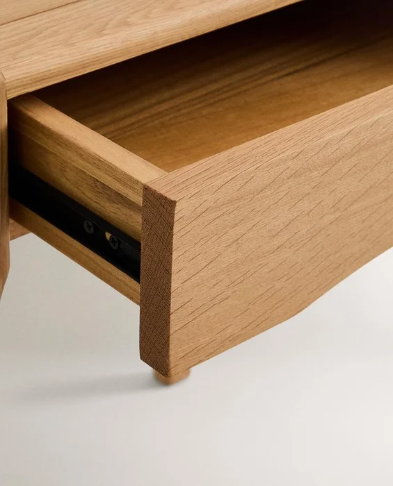 MESITA NOCHE ROBLE CON CAJÓN en Madera natural - Mesas de luz, Uruguay | Zara Home, vista 6