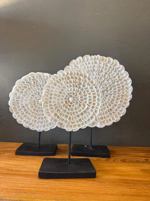 Escultura de caracoles blancos L - en Blanco - Decoración, Uruguay | Rumah Studio Home