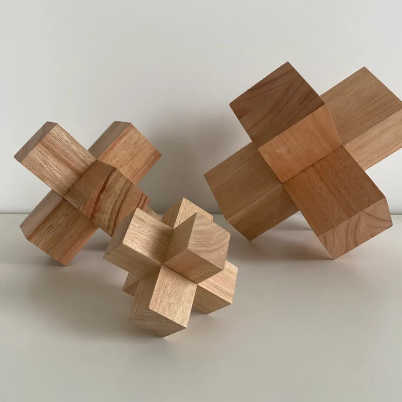 Figura geométrica en madera maciza – 3 cm (9cm) - Decoración, Uruguay | Dreams On Time