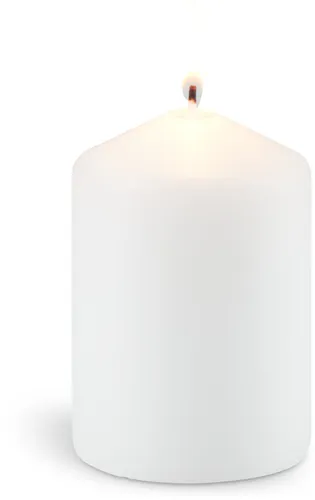 Vela pilar TORALF Ø7xA10cm blanco en Blanco - Velas y Portavelas, Uruguay | JYSK