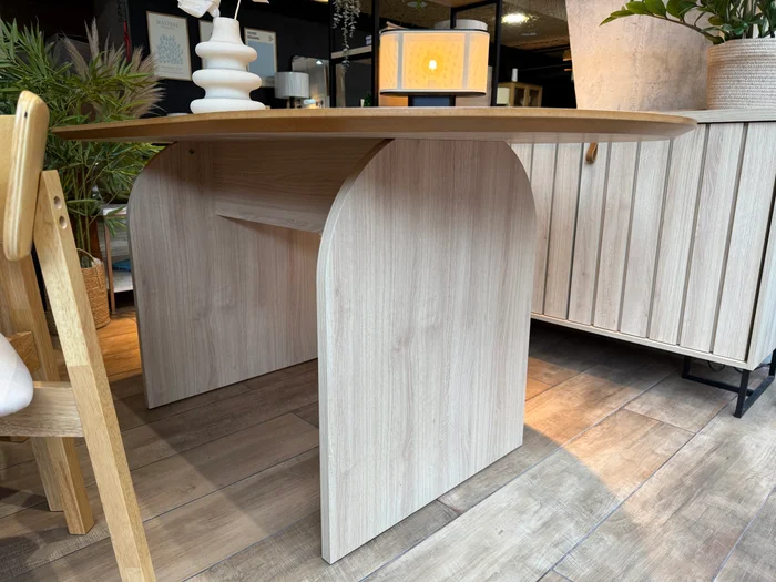 Mesa de Comedor Ovalada Arco 160 x 90 – Crudo en Madera natural - Mesas de comedor, Uruguay | Berna home, vista 2