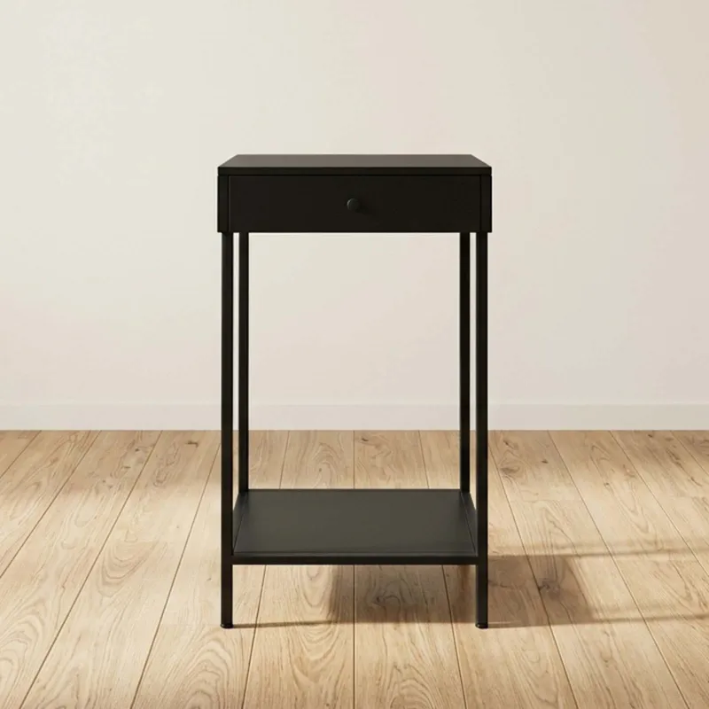 Mesa Lateral Alta Metal Negro Olivia en Negro - Mesas de living, Uruguay | Divino