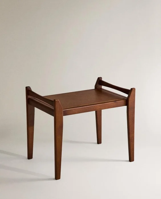 BANCO PEQUEÑO MADERA en Madera natural - Butacas, banquetas y puffs, Uruguay | Zara Home, vista 3
