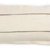 Almohadón KLOKKELYNG 30x70 natural/marrón en Marrón - Textiles, Uruguay | JYSK, vista 1 de 2