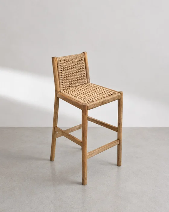 Banqueta en madera teca y cuerda en respaldo y asiento en Madera natural - Butacas, banquetas y puffs, Uruguay | Entrecasa