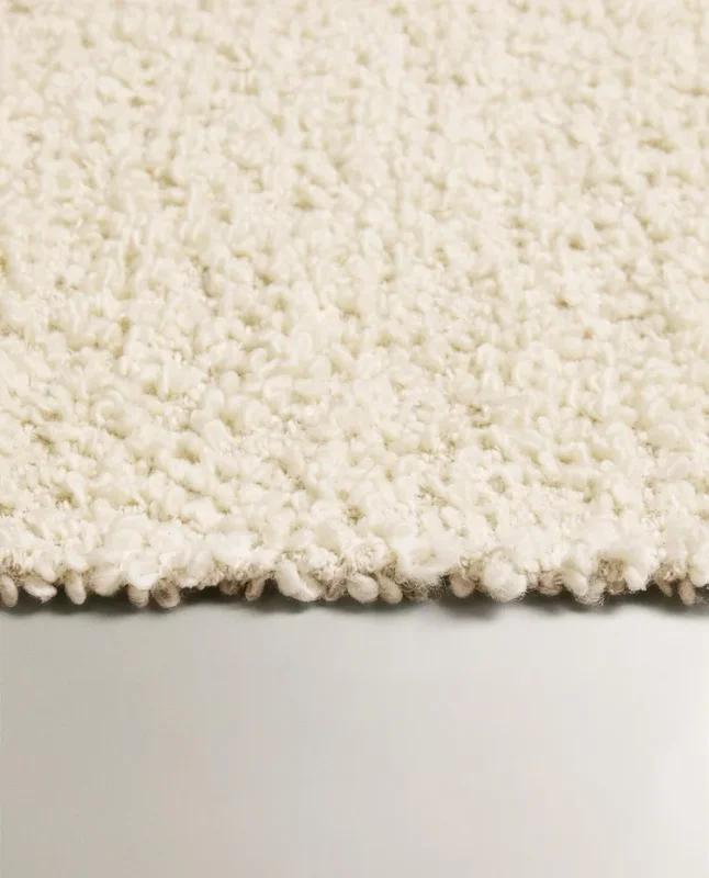 ALFOMBRA LANA BOUCLÉ en Blanco - Alfombras, Uruguay | Zara Home, vista 3