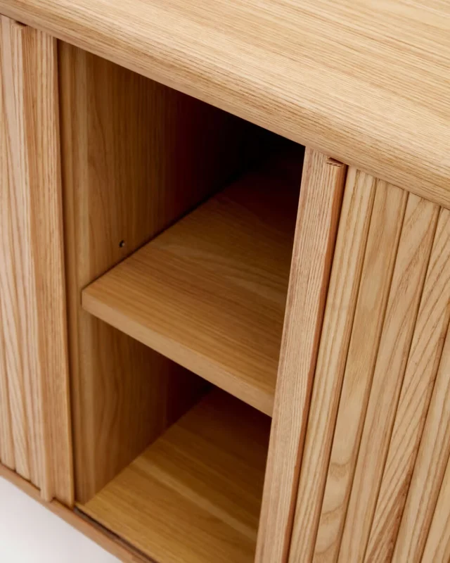 Aparador Mailen 2 puertas en chapa de fresno - con acabado natural 180 x 75 cm en Madera natural - Aparadores y recibidores, Uruguay | Kavehome, vista 5
