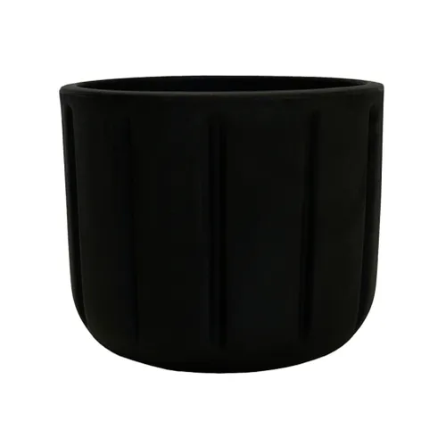 MACETA SPELLO PILASTRI NEGRA 15X15CM en Negro - Macetas, Uruguay | Decohogar