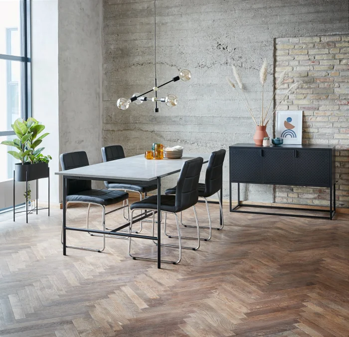 Silla de comedor HAMMEL polipiel negro/crom en Negro - Sillas, Uruguay | JYSK, vista 5