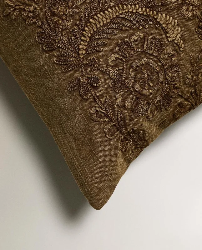 FUNDA COJÍN BORDADO - Textiles, Uruguay | Zara Home, vista 3