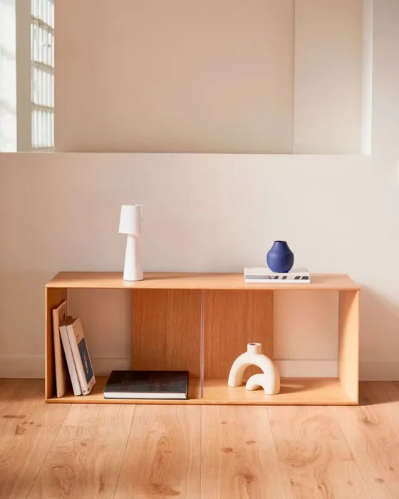 Lámpara de mesa Arenys - pequeña de metal con acabado pintado blanco en Blanco - Lámparas de mesa, Uruguay | Kavehome, vista 2