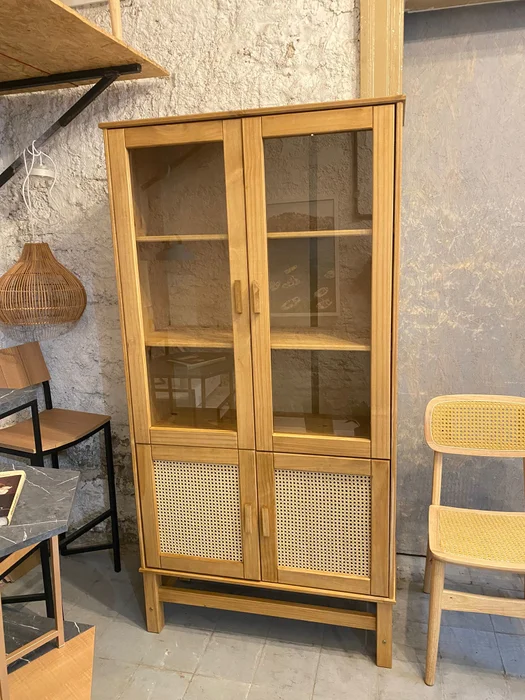 Cristalero 4 Puertas Madera de Pino y Rattan Natural - Linea Yakarta - CON DETALLE en Madera natural - Aparadores y recibidores, Uruguay | Berna home, vista 2