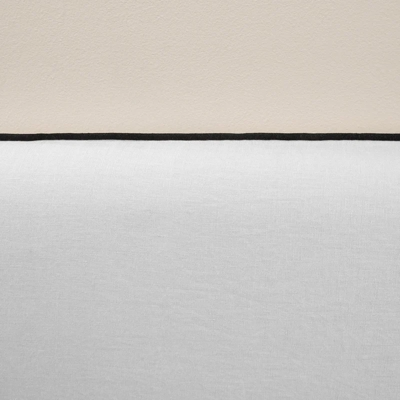 Respaldo con funda con vivos pestaña en Blanco - Dormitorio, Uruguay | Pieza Clave, vista 8