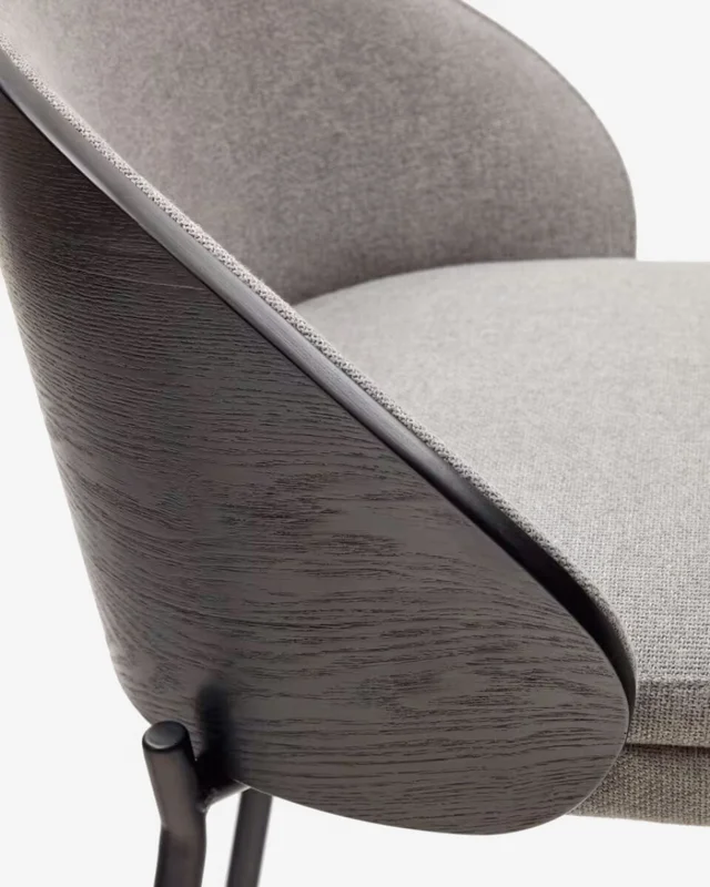 Taburete Eamy - gris claro chapado en fresno con acabado negro y metal negro altura 77 cm en Negro - Butacas, banquetas y puffs, Uruguay | Kavehome, vista 3
