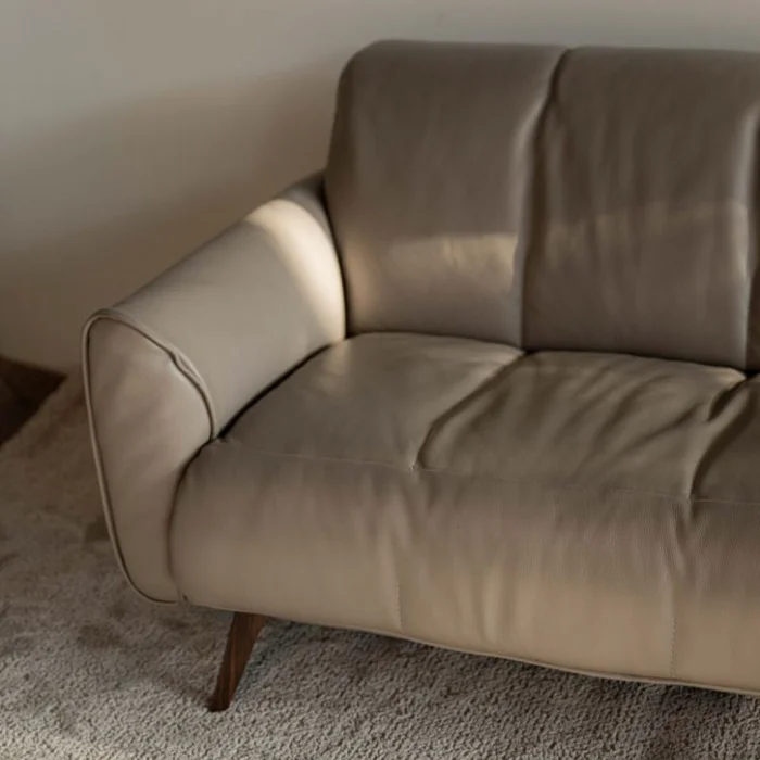 Sofá Avelino en Gris - Sillones y sofás, Uruguay | Fábrica Italiana, vista 2