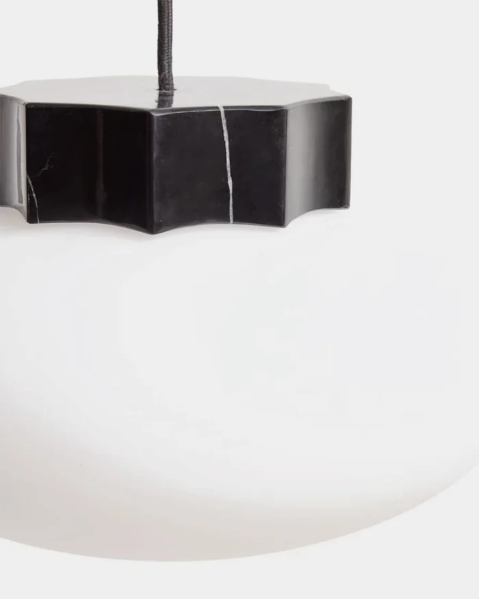 Lámpara de techo Idela de cristal ahumado y mármol negro Ø26 cm en Negro - Lámparas colgantes, Uruguay | Kavehome, vista 2