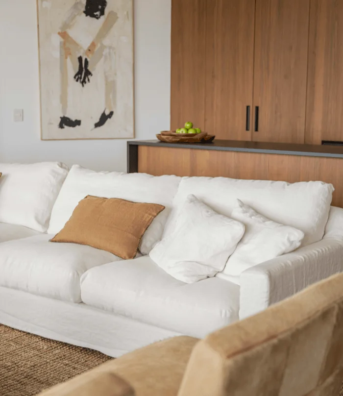 SOFA BISC BATARD NEWLIN BLANCO - Sillones y sofás, Uruguay | Más Infinito Casa, vista 2