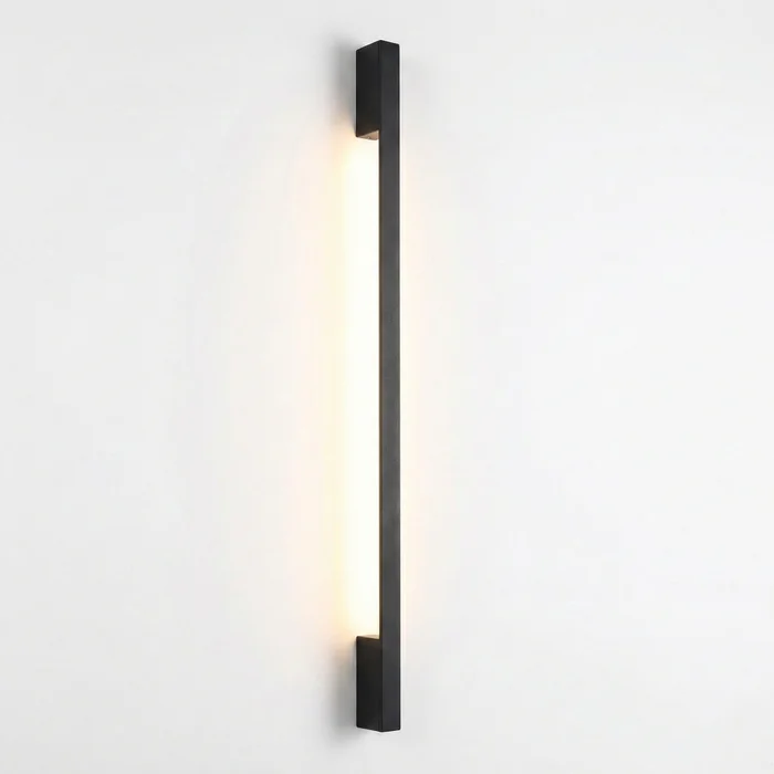 Aplique de Pared Linear Gloss en Negro - Iluminación, Uruguay | La Perla