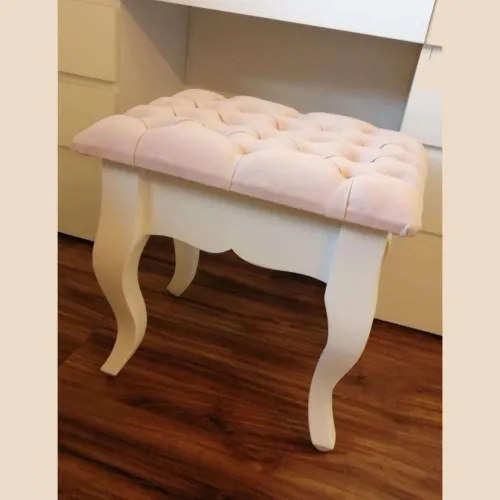 Banquetita Pata Curva - Butacas, banquetas y puffs, Uruguay | Viladecó Muebles