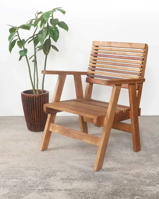 SILLA / BUTACA COPACABANA en Madera natural - Butacas, banquetas y puffs, Uruguay | Fundamento Muebles