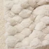 Manta throw HVIDBLOMME 150x200 pelo beige en Beige - Textiles, Uruguay | JYSK, vista 3 de 3