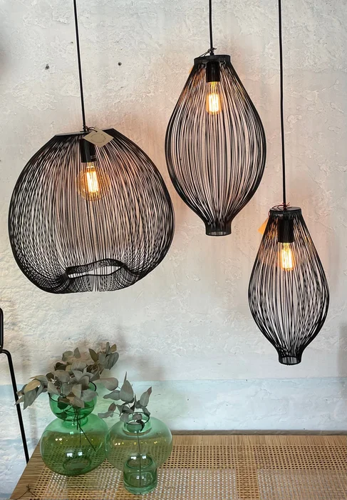 Lámpara KRONA B grande en Negro - Lámparas colgantes, Uruguay | Simple Deco, vista 2