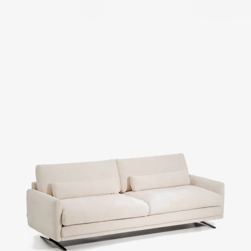 Sofá Veliro 3 plazas de chenilla beige y patas de acero con acabado negro 240 cm FSC Mix Credit en Beige - Sillones y sofás, Uruguay | Kavehome