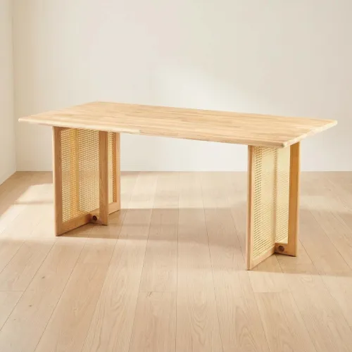 Mesa De Comedor Rattan-y-madera Natural-beige Brisa en Madera natural - Mesas de comedor, Uruguay | Divino