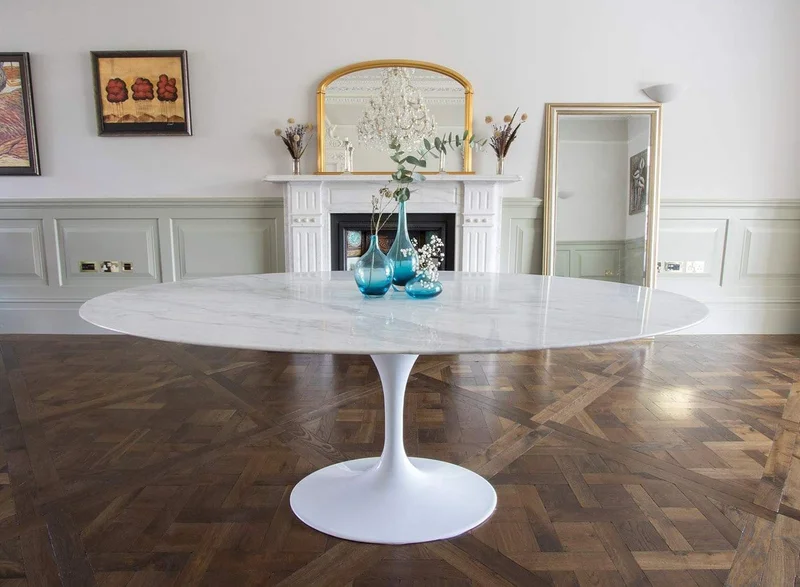 Tulip comedor oval | Eero Saarinen en Negro - Mesas de comedor, Uruguay | Mad for Modern, vista 3