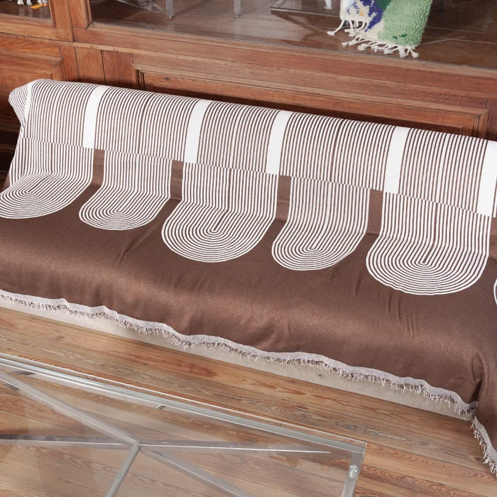 Manta para sillón y cama con diseños semicírculo marrón - 180 x 230 cm en Marrón - Textiles, Uruguay | Buho Store