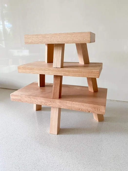 Banquito 3 patas – 25cm en Madera natural - Decoración, Uruguay | Dreams On Time, vista 13