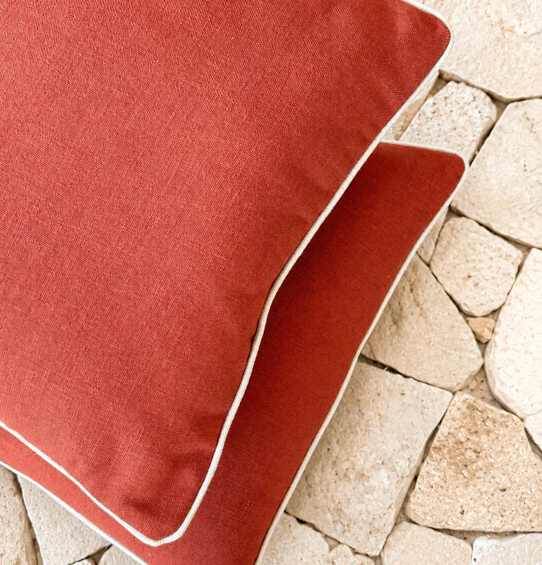 Almohadón Lino con vivo beige - Textiles, Uruguay | Decilo con Alma