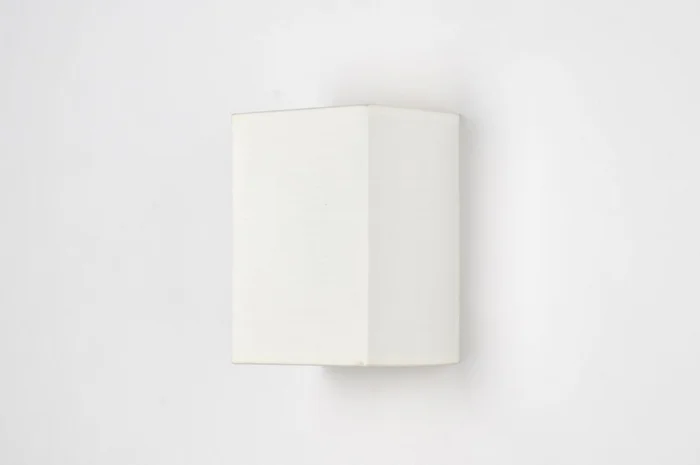 Aplique simple blanco en Blanco - Iluminación, Uruguay | La Perla, vista 3