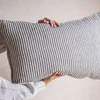 ALMOHADON LINO ALTO GRAMAJE RAYADO GRIS OSCURO - 70 X 43 CMS en Gris - Textiles, Uruguay | La Iberica, vista 1 de 9