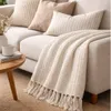 MANTA TEJIDA POLIESTER 125X150CM TEXTURA CRUDO en Off-white - Textiles, Uruguay | Decohogar, vista 3 de 3