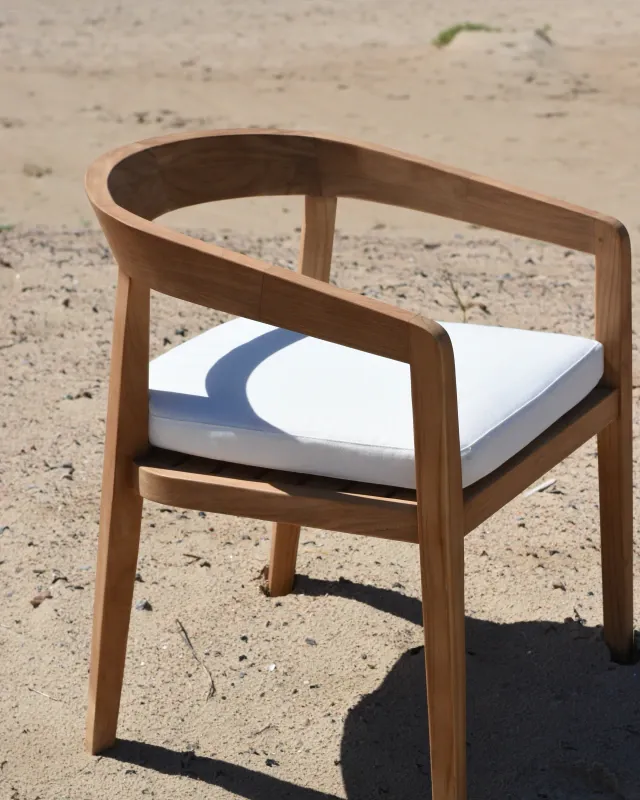 SILLA VENTO C/ALMOHADÓN en Madera natural - Sillas, Uruguay | Sentido Jose Ignacio