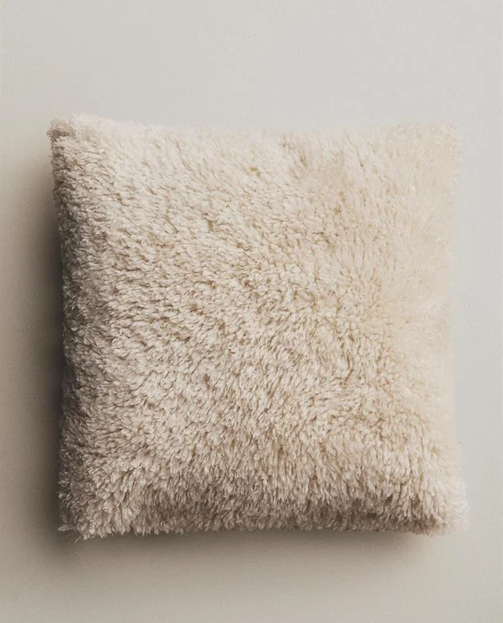 FUNDA COJÍN PELO - Textiles, Uruguay | Zara Home