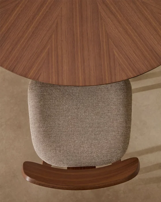 Mesa redonda Naanim - de chapa de nogal Ø 100 cm en Marrón - Mesas de comedor, Uruguay | Kavehome, vista 3