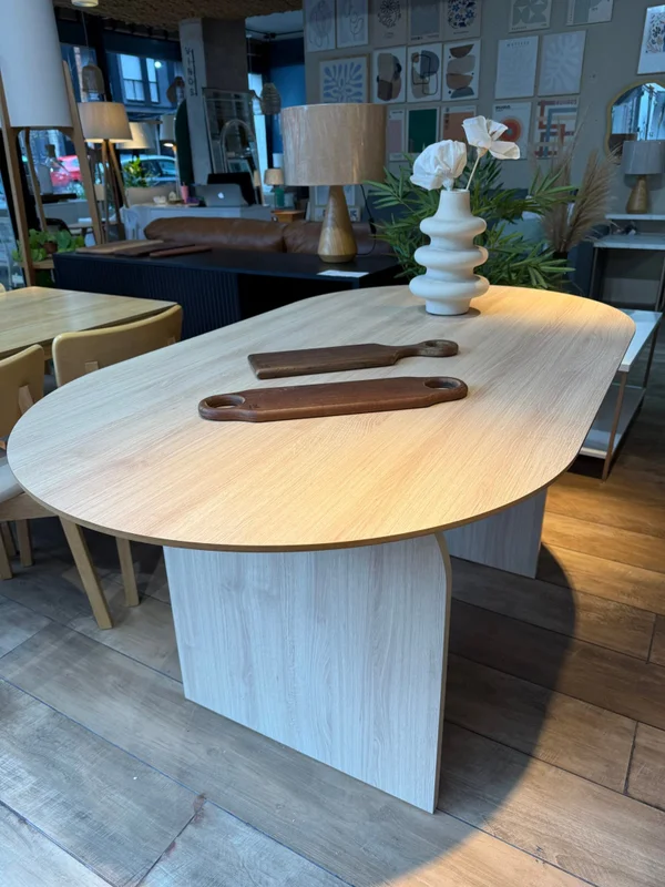 Mesa de Comedor Ovalada Arco 160 x 90 – Crudo en Madera natural - Mesas de comedor, Uruguay | Berna Home, vista 5
