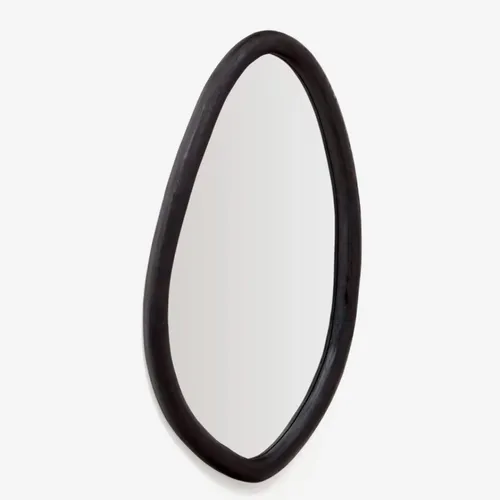 Espejo Magrit de madera maciza de mungur con acabado negro Ø 60 x 110 cm en Negro - Espejos, Uruguay | Kavehome