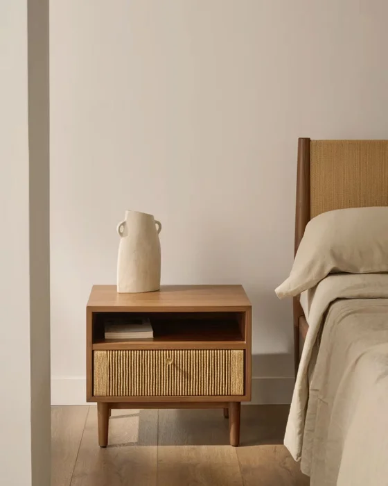 Jarrón Neti de papel maché blanco 27 cm en Blanco - Jarrones, Uruguay | Kavehome, vista 2
