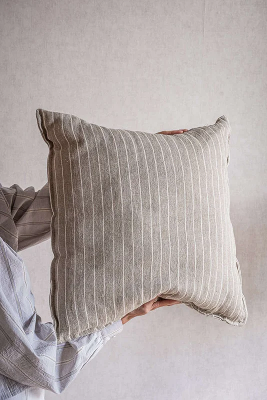 ALMOHADON LINO ALTO GRAMAJE RAYADO BEIGE - 55 X 55 en Beige - Textiles, Uruguay | La Iberica, vista 4