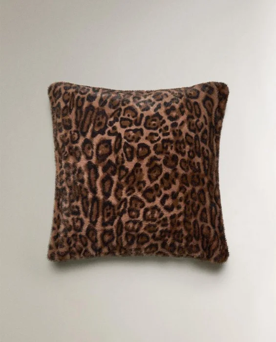 FUNDA COJÍN PELO Y ANIMAL PRINT en Multicolor - Textiles, Uruguay | Zara Home, vista 4