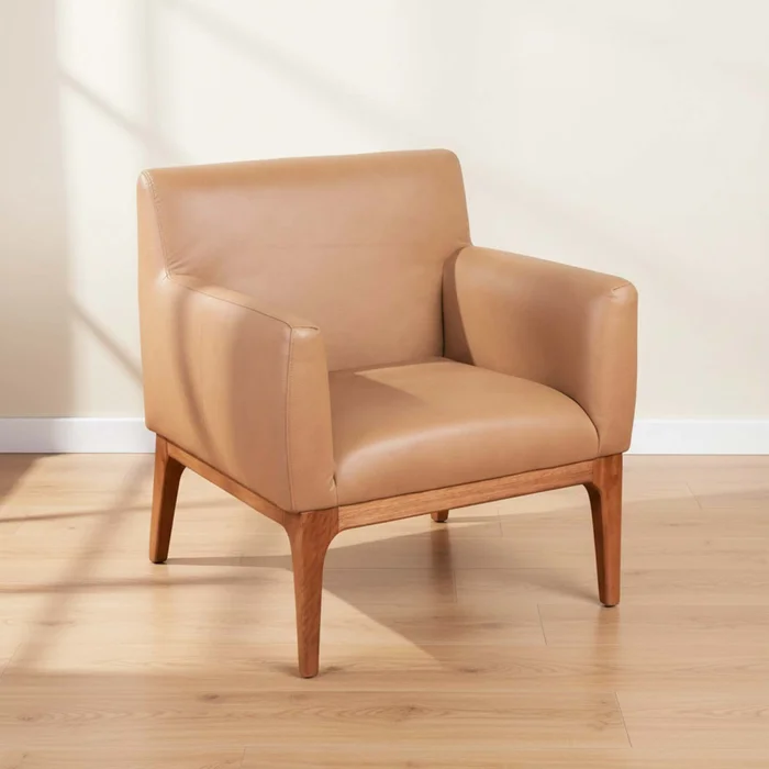 Butaca Cuero-y-madera Marron Tucson Tostado en Beige - Sillones y sofás, Uruguay | Divino