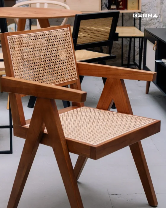 Silla Butaca Phuket Teca – Madera de Olmo en Madera natural - Butacas, banquetas y puffs, Uruguay | Berna Home, vista 6