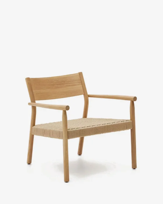 Butaca Yalia de madera maciza roble FSC 100% - acabado natural y asiento de cuerda de papel en Madera natural - Butacas, banquetas y puffs, Uruguay | Kavehome