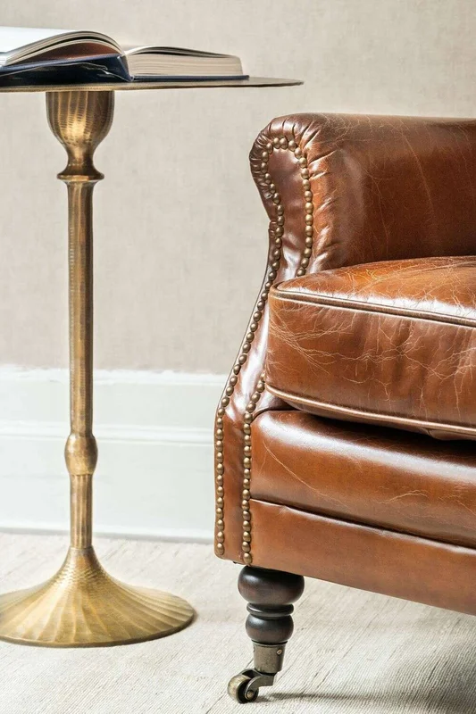 BERGERE CUERO ITALIANO ENVEJECIDO CON TACHAS en Marrón - Sillones y sofás, Uruguay | La Iberica, vista 5